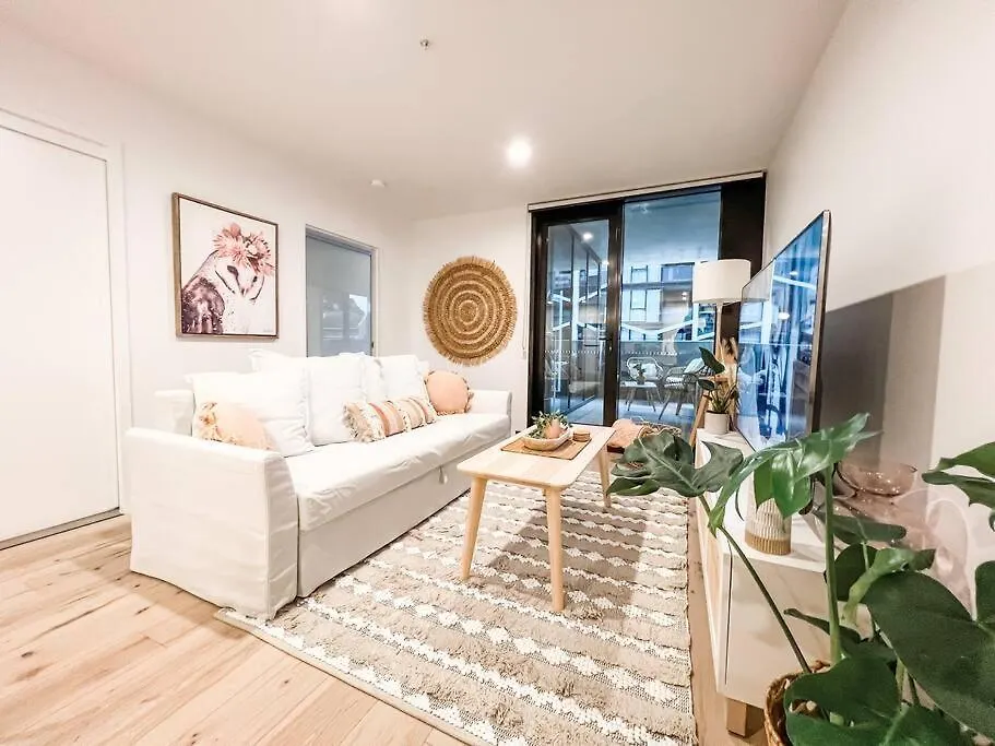 Apartment Canberra City - Parking - Self Check-In - Pool