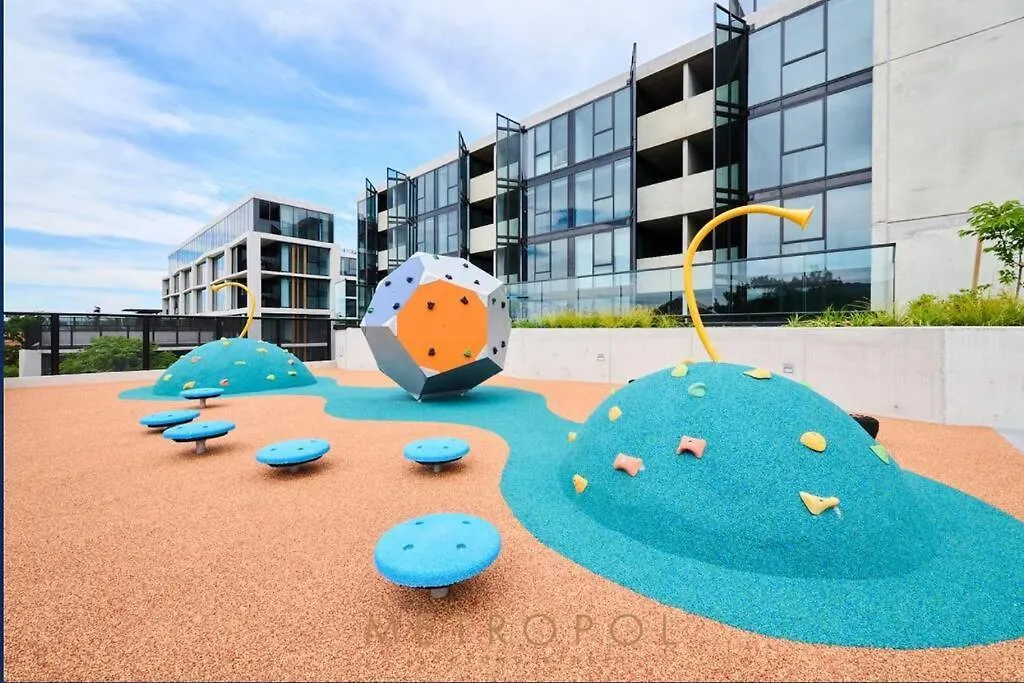 Apartment Canberra City - Parking - Self Check-In - Pool Australia